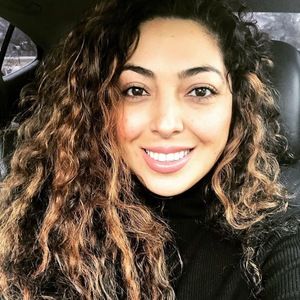 Meet your Posher, Mayda